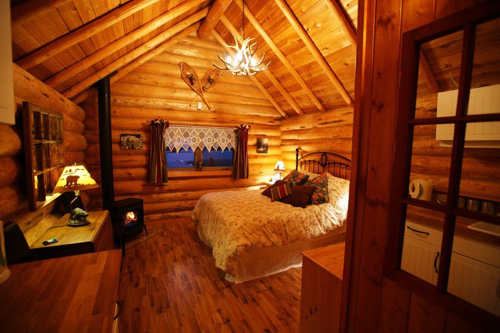 Log Homes Â» log home bedroom